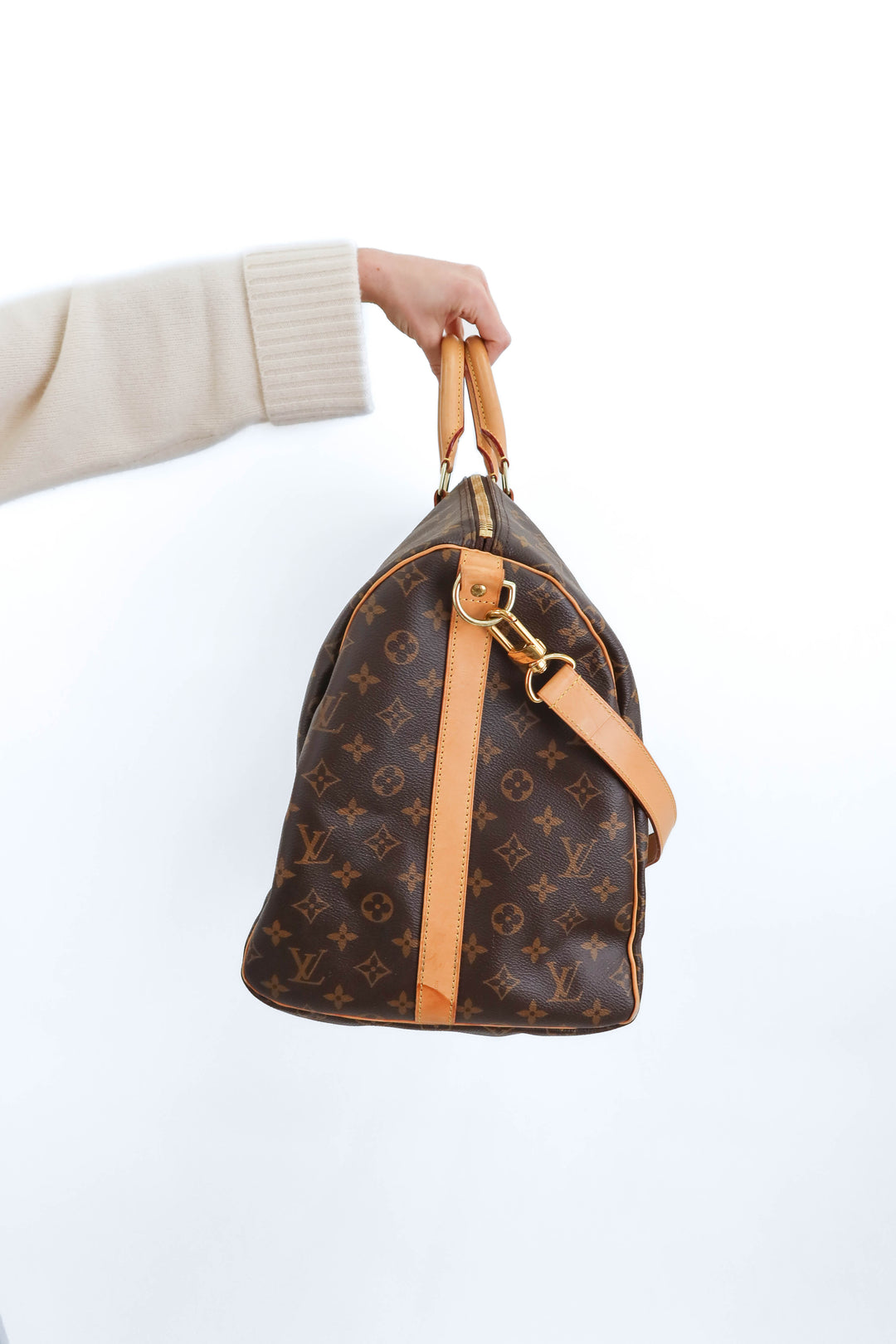 louis vuitton monogram keepall bandouliere 55 travel bag (retail $2700)