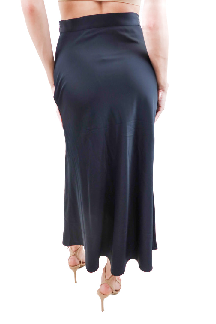 h&m black satin maxi skirt nwt (4; retail $39.99)