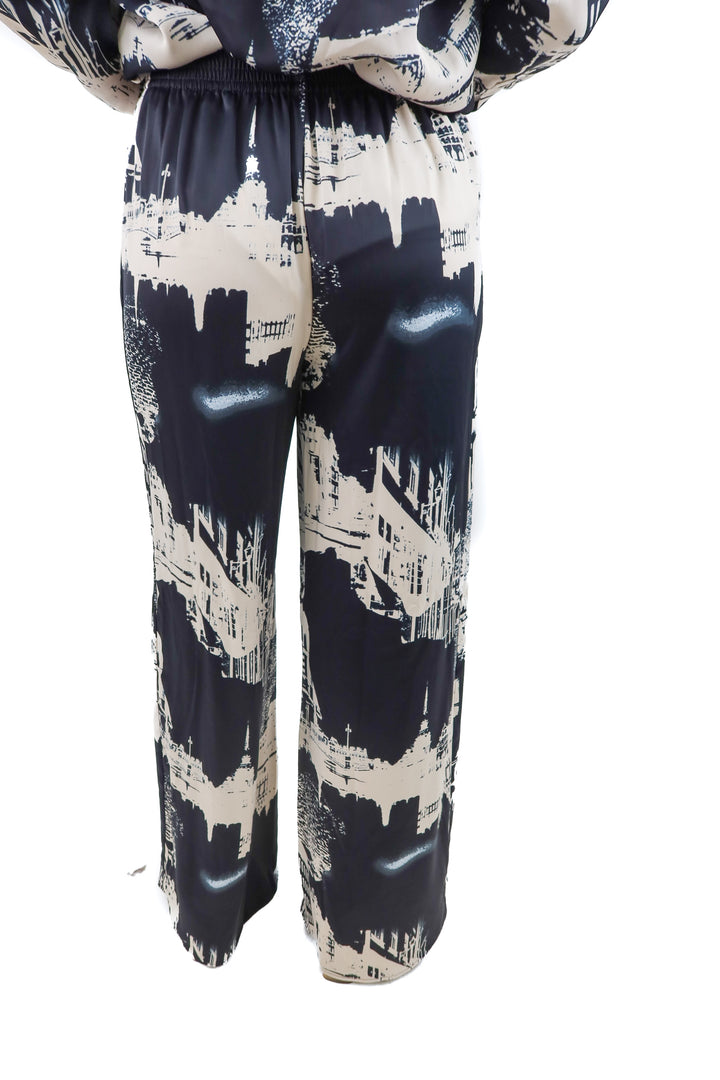 h&m silky city skyline print pants nwt (s; retail $34.99)