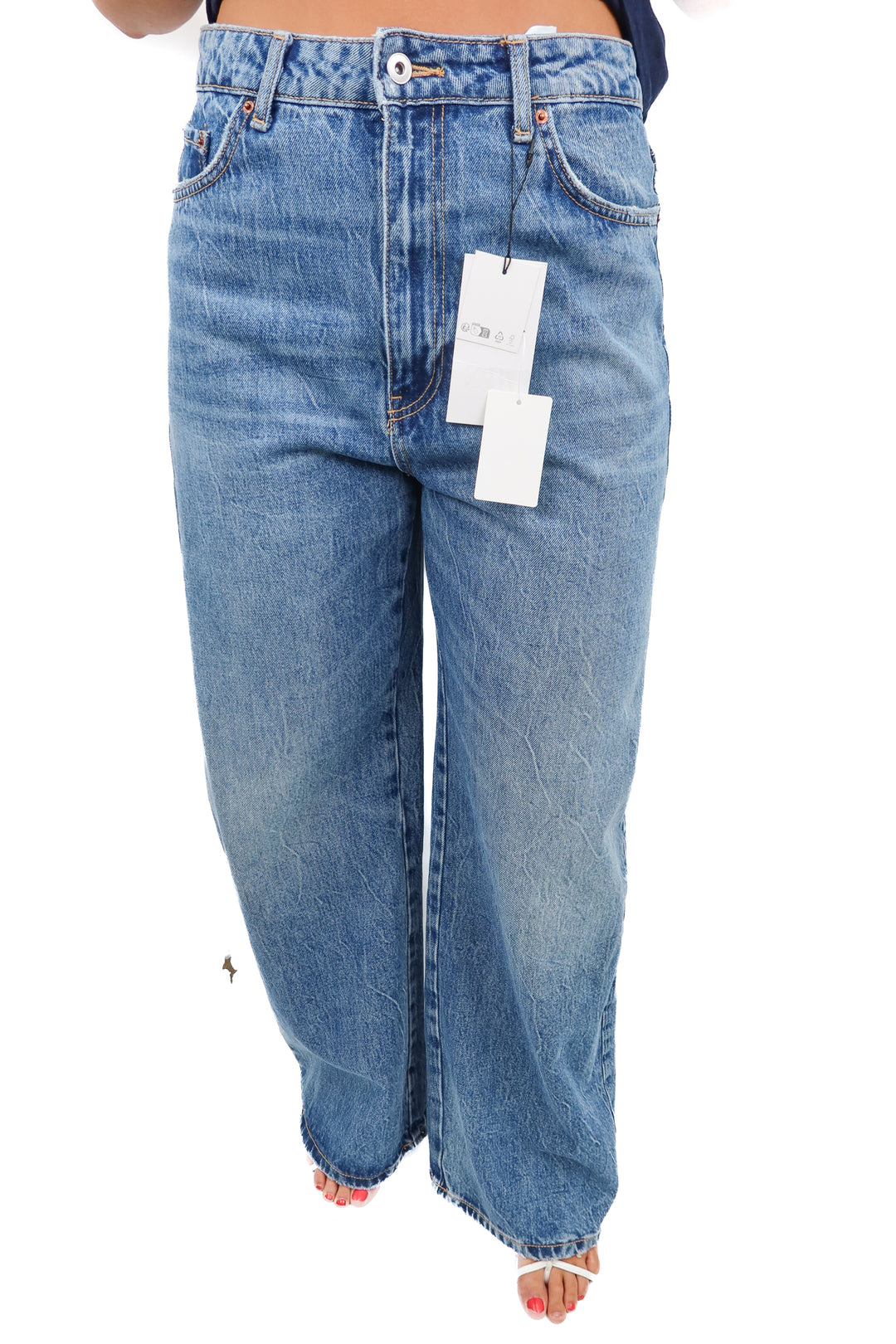 zara slight distressed light wash wide leg jeans NWT (8; retail $59.90)