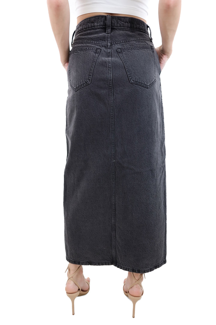 abercrombie & fitch black denim midi skirt (26; retail $80)