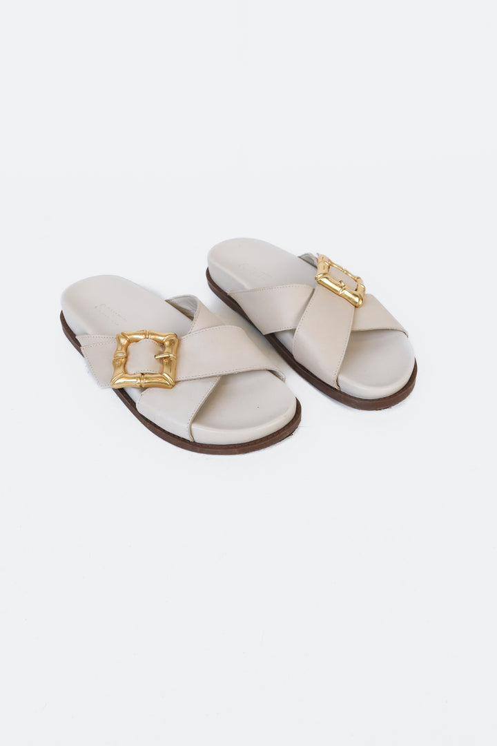 Schutz Cream Leather Bamboo Buckle Sandals (7.5; retail $148)