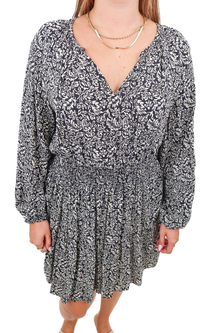 Gap black and white dress (L)