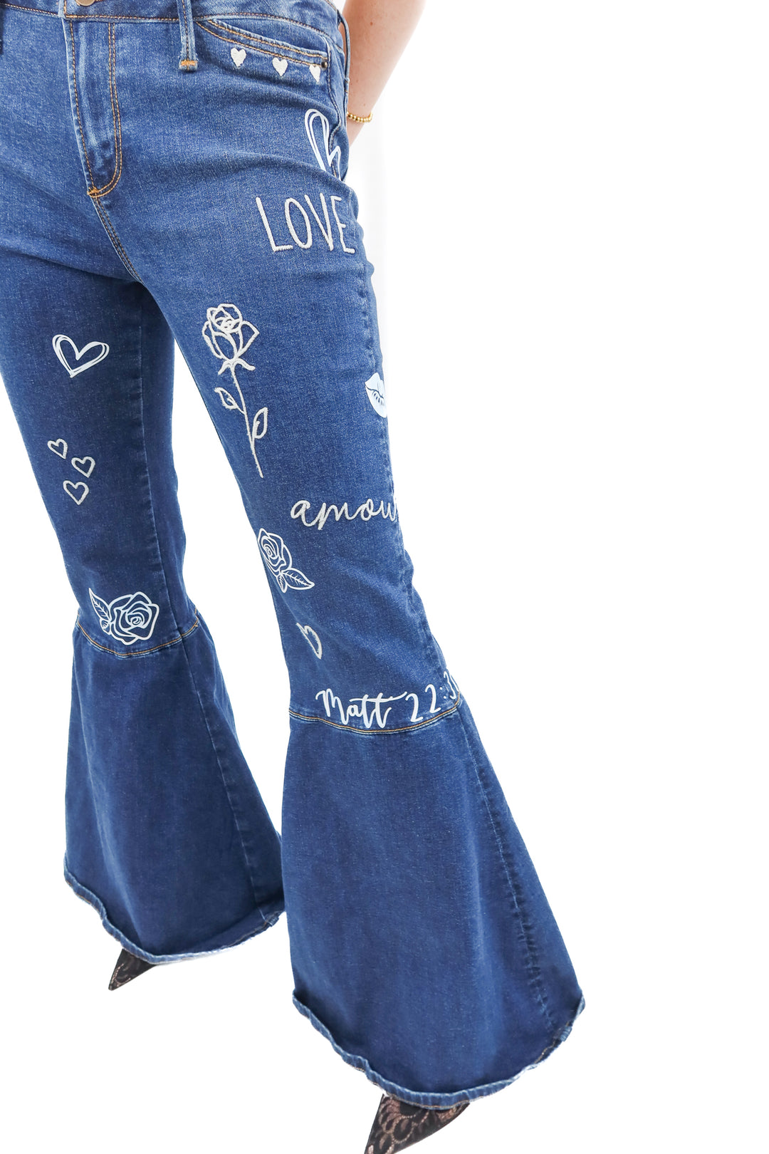 driftwood embroidered jeans (s; retail $230)