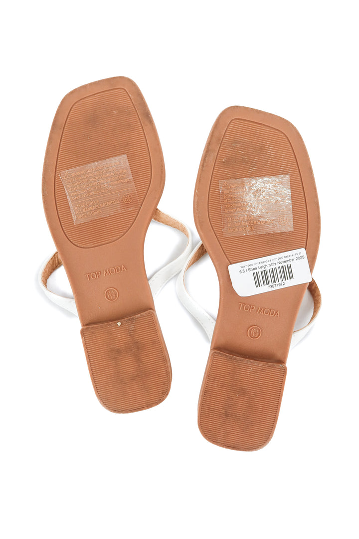 top moda white sandals with gold seashell (6.5)