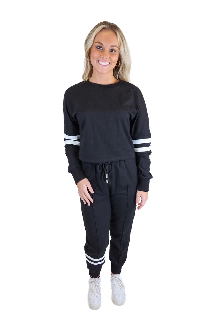 Zesica black/white jogger and long sleeve set NWT (S)
