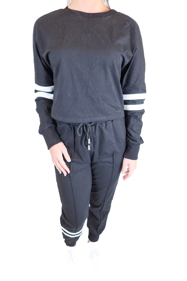 Zesica black/white jogger and long sleeve set NWT (S)