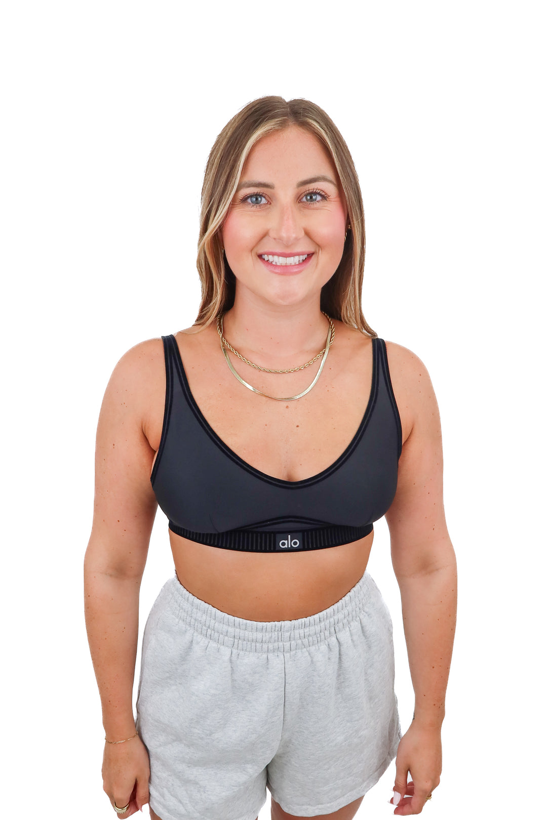 alo black airlift sports bra (m; retail $68)