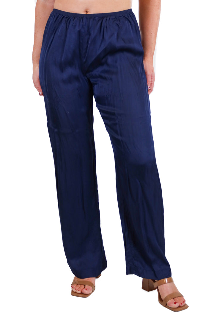 Donni The Silky Simple Pant in Navy (S)