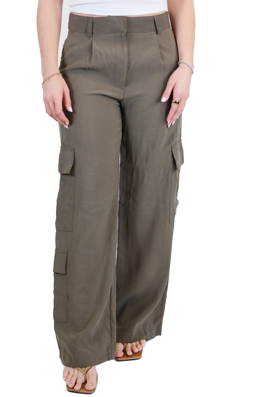 Army Green Wide Leg Cargo Pants NWT (4)