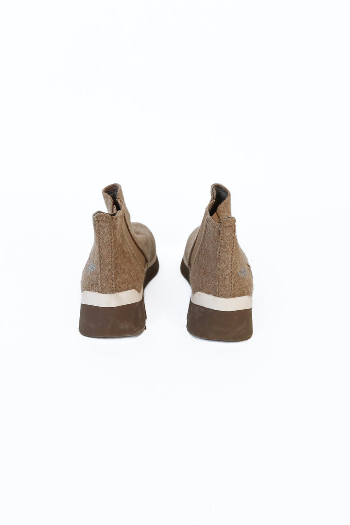 OTBT Light Brown Wool Ankle Booties (6.5)