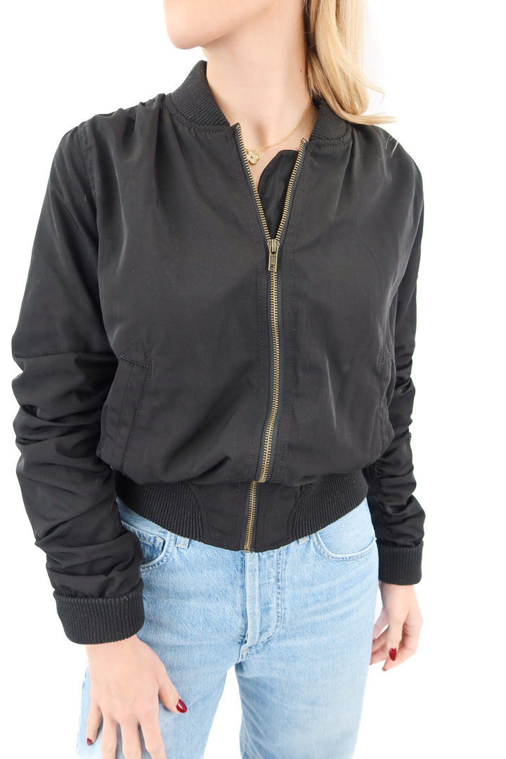 acitve usa black bomber jacket (s)