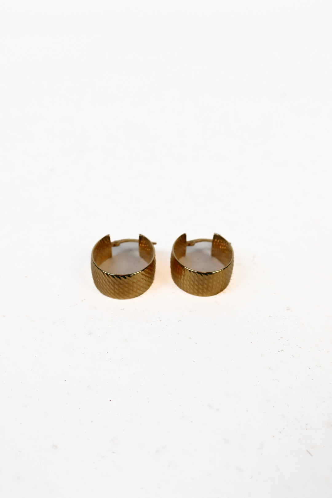 Textured Gold Small Oval Hoop Earrings