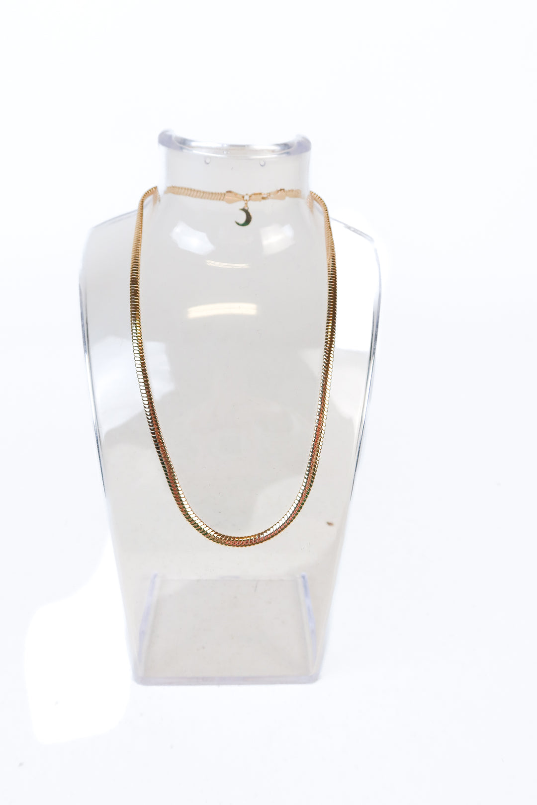 Lili Claspe Gold Flat Textured Chain Necklace