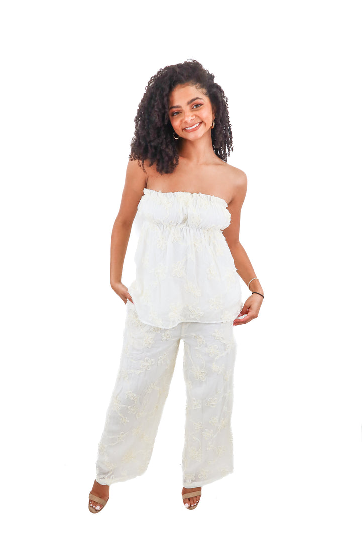 petal + pup ivory 3d floral set NWT (s; retail $178)