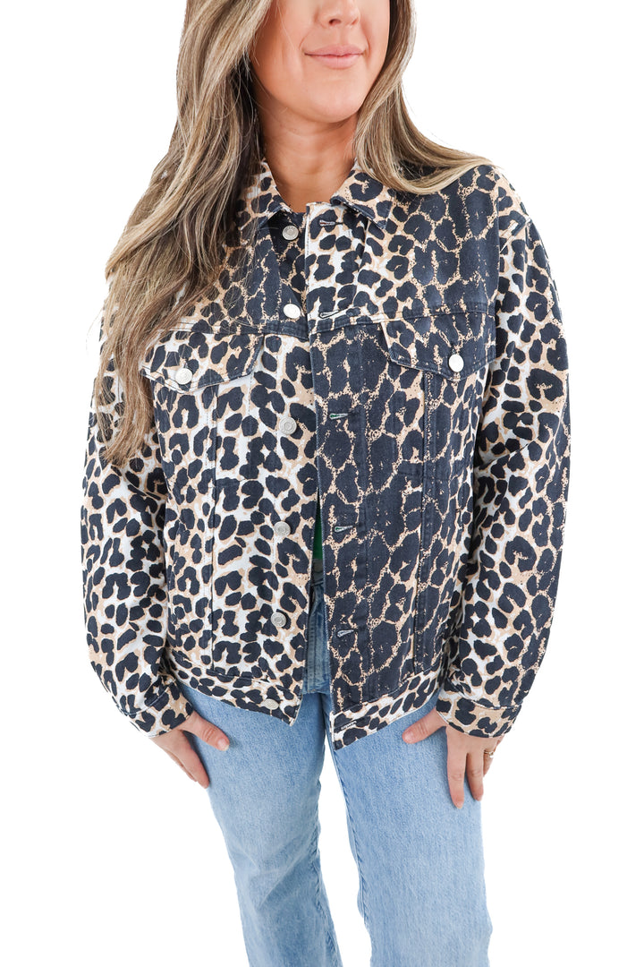asos design denim leopard jacket (m)