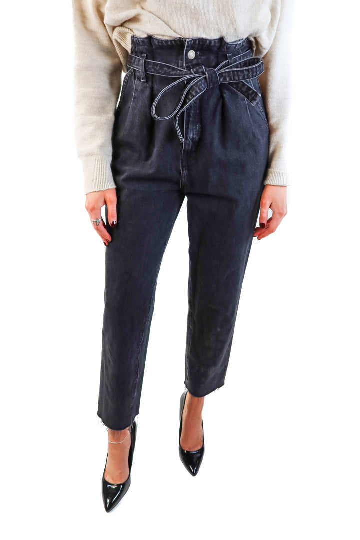 Abercrombie & Fitch black paper bag jeans (26/2r; retail $90)