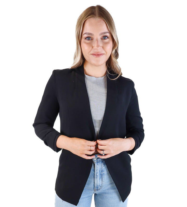 SOLD: Mod ref black relaxed open blazer (s)