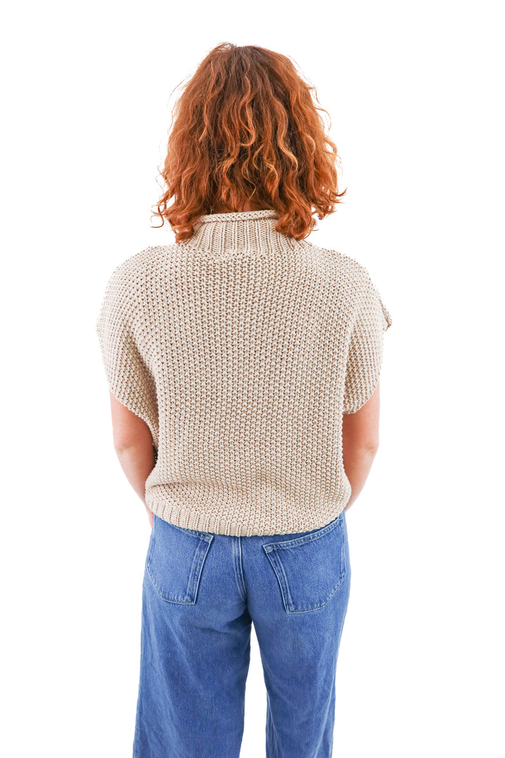 she + sky tan sleveless crochet sweater (m)