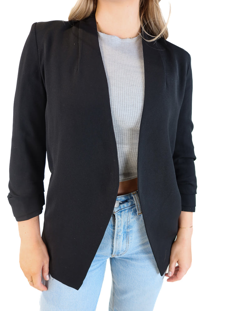 SOLD: Mod ref black relaxed open blazer (s)