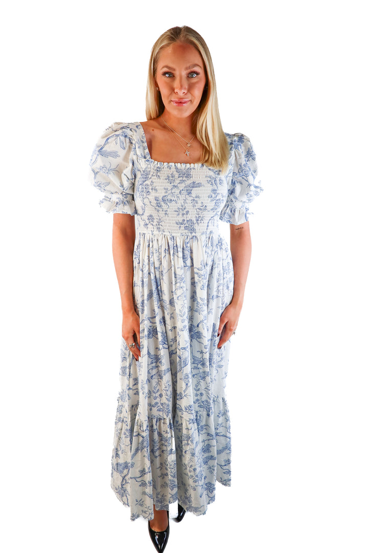 Nothing fits but blue/white floral puff sleeve maxi dress (s/m; retail $179)