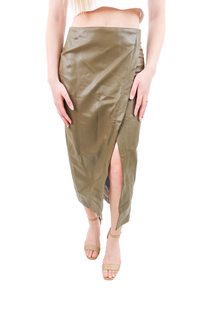 zara olive leather pencil skirt (xs)
