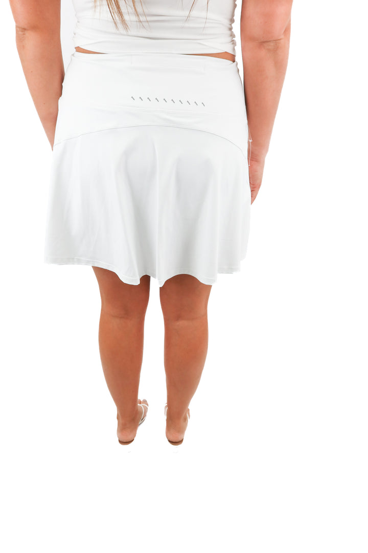 iaia white active skort (XL)