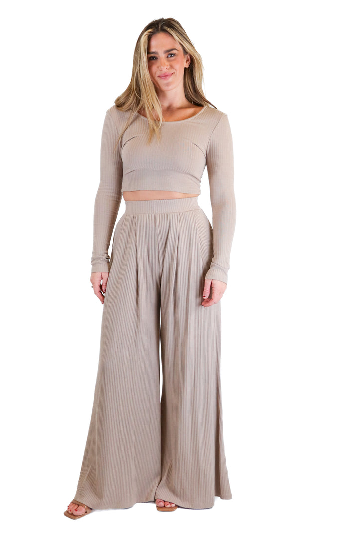 Lain Snow Brown Ribbed Long Sleeve Crop Top and Pants Set (S)