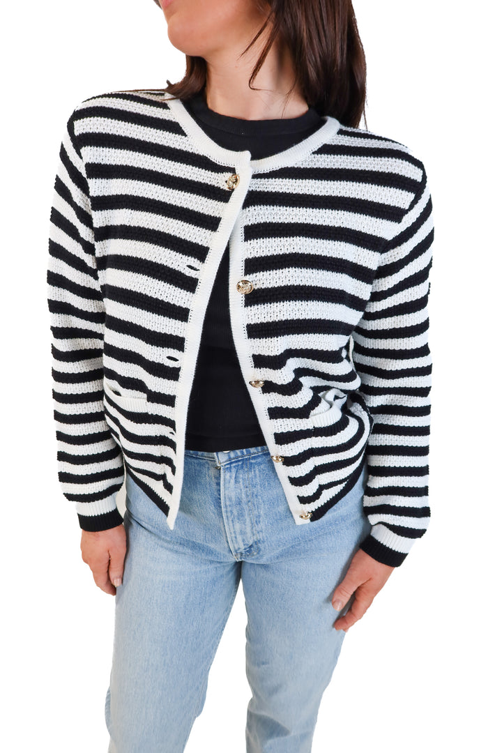 Illusory black/white striped knit cardigan (s)