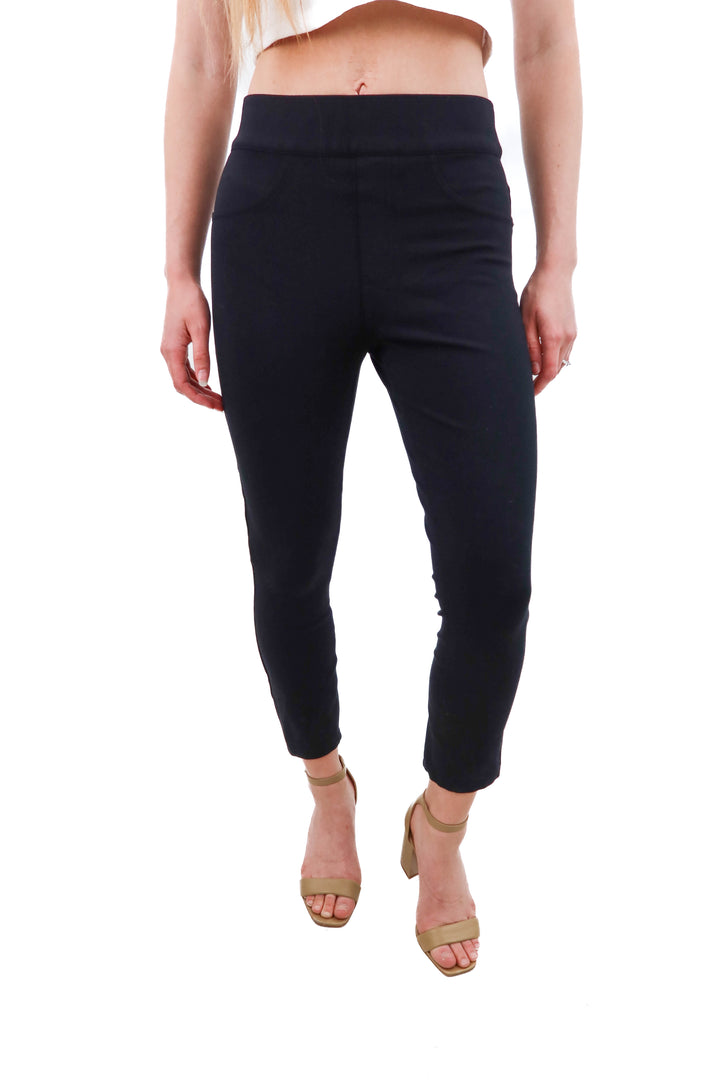 spanx petite black capri pants (s)