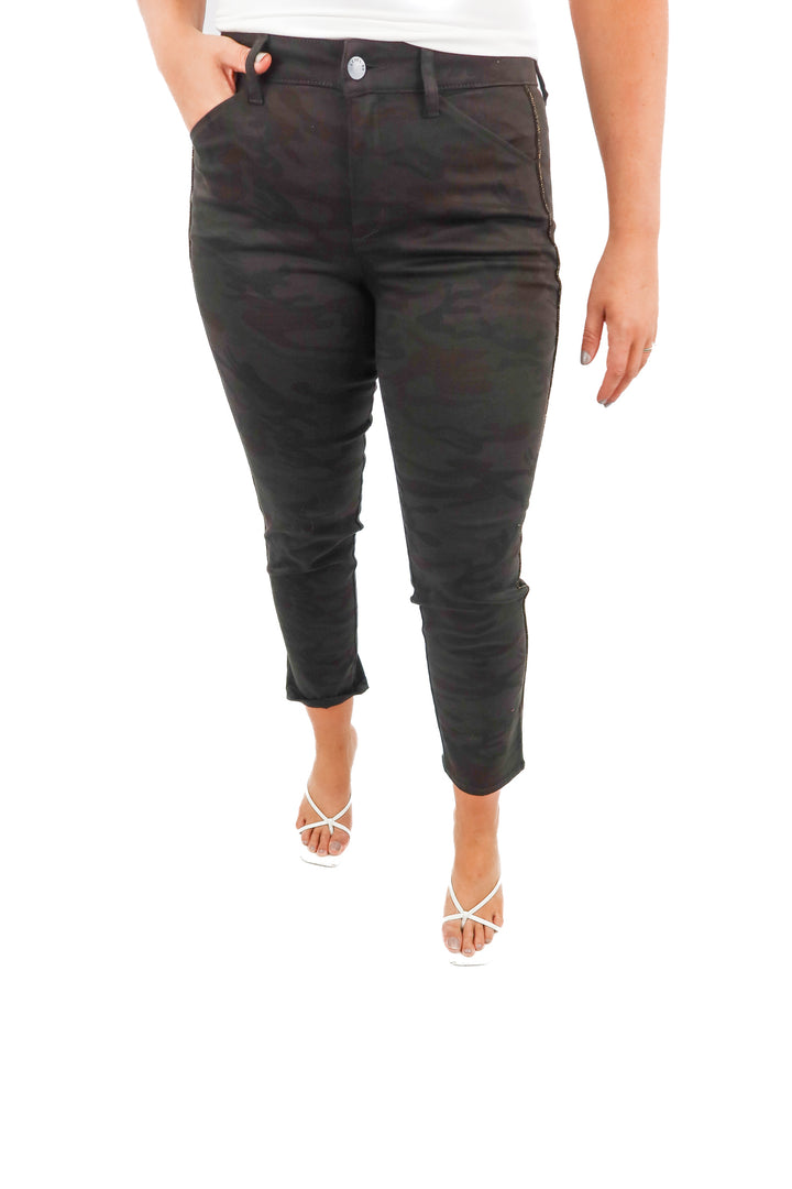 level 99 black camo pants (27)