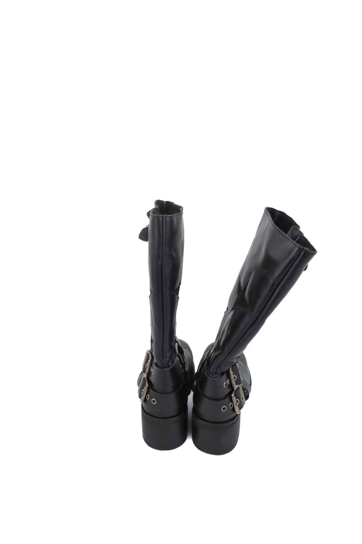 dingo black star boots (10; retail $160)