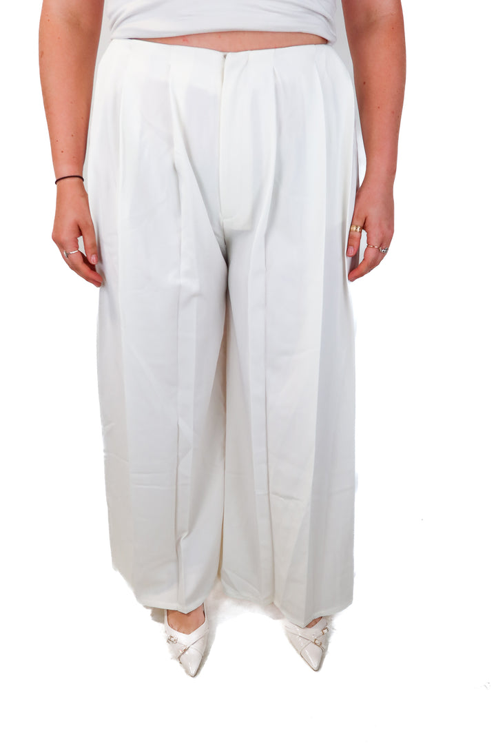 commense white wide leg pant NWT (XL)