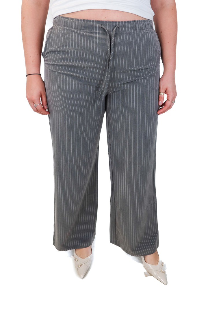 stradivarious grey pinstripe pants (XL)