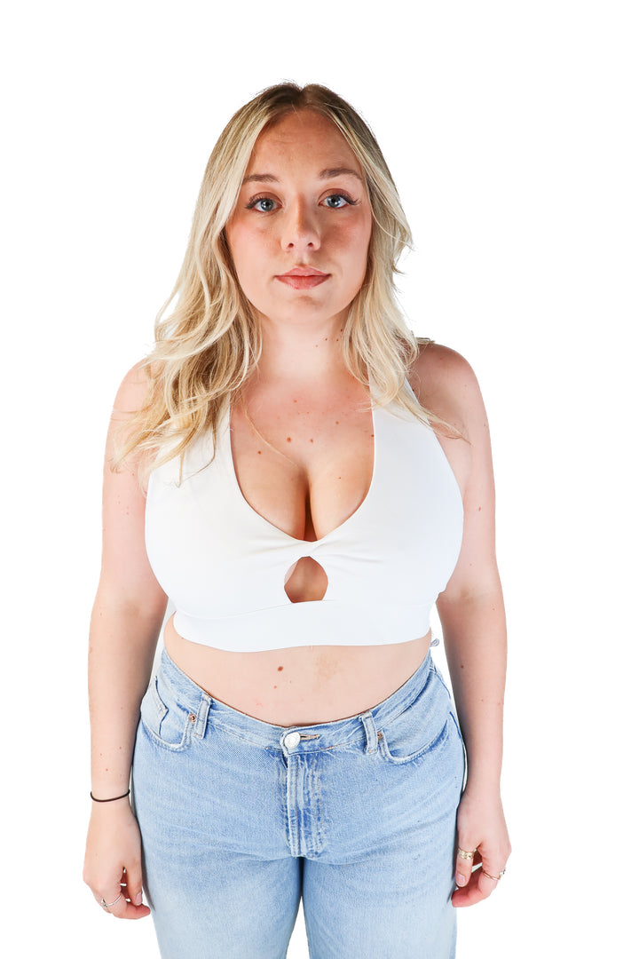 fabletics white sports bra (XL)