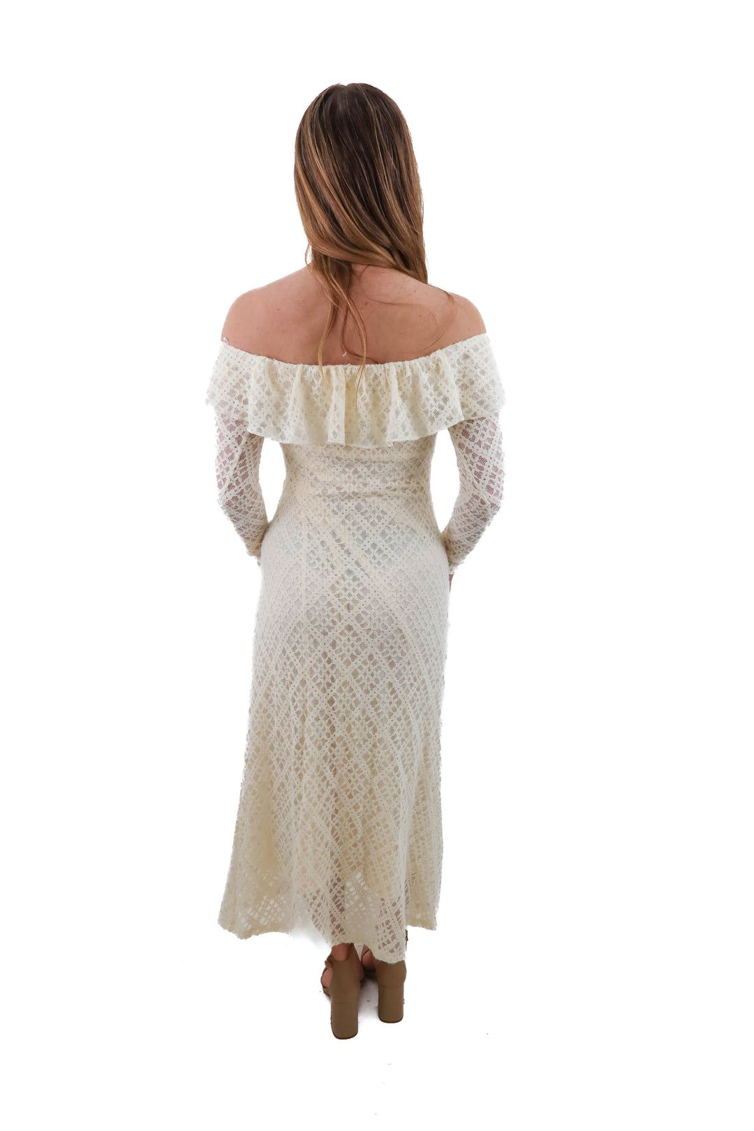 astr cream lace ruffle dress nwt (xs; retail $138)