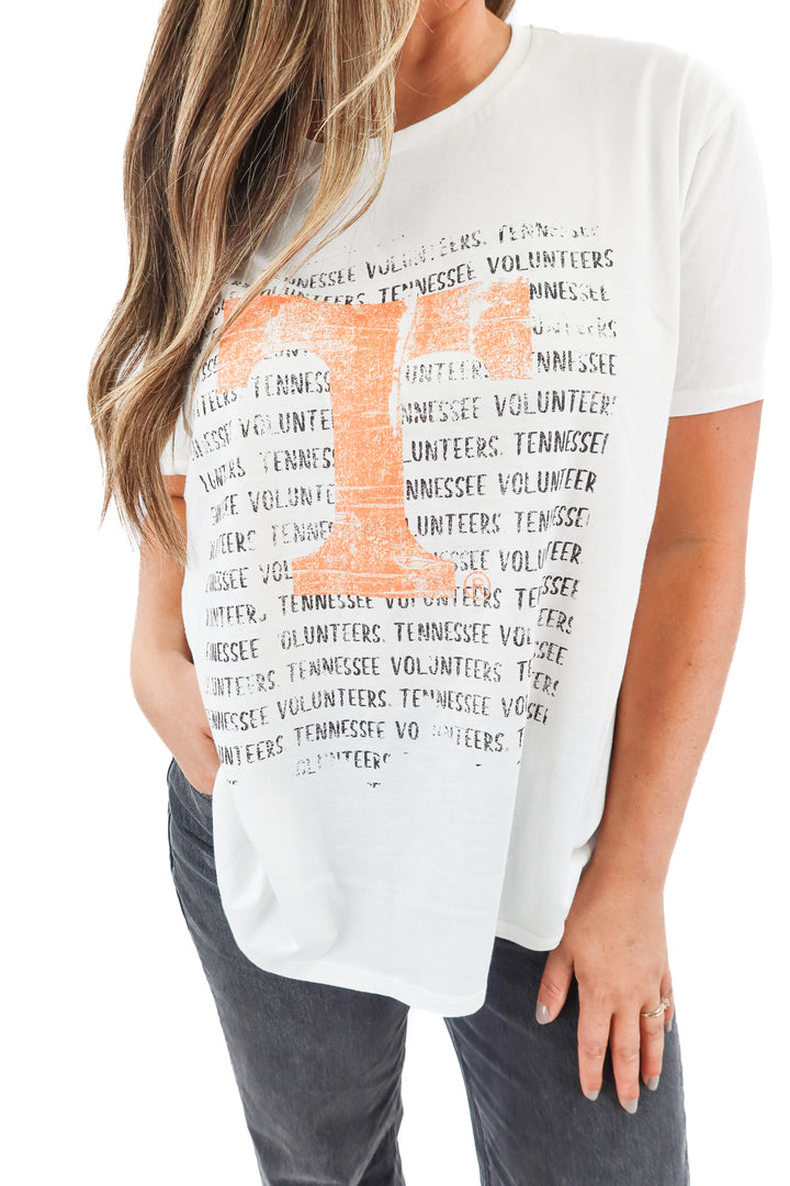 tennessee football graphic tshirt NWT (L)