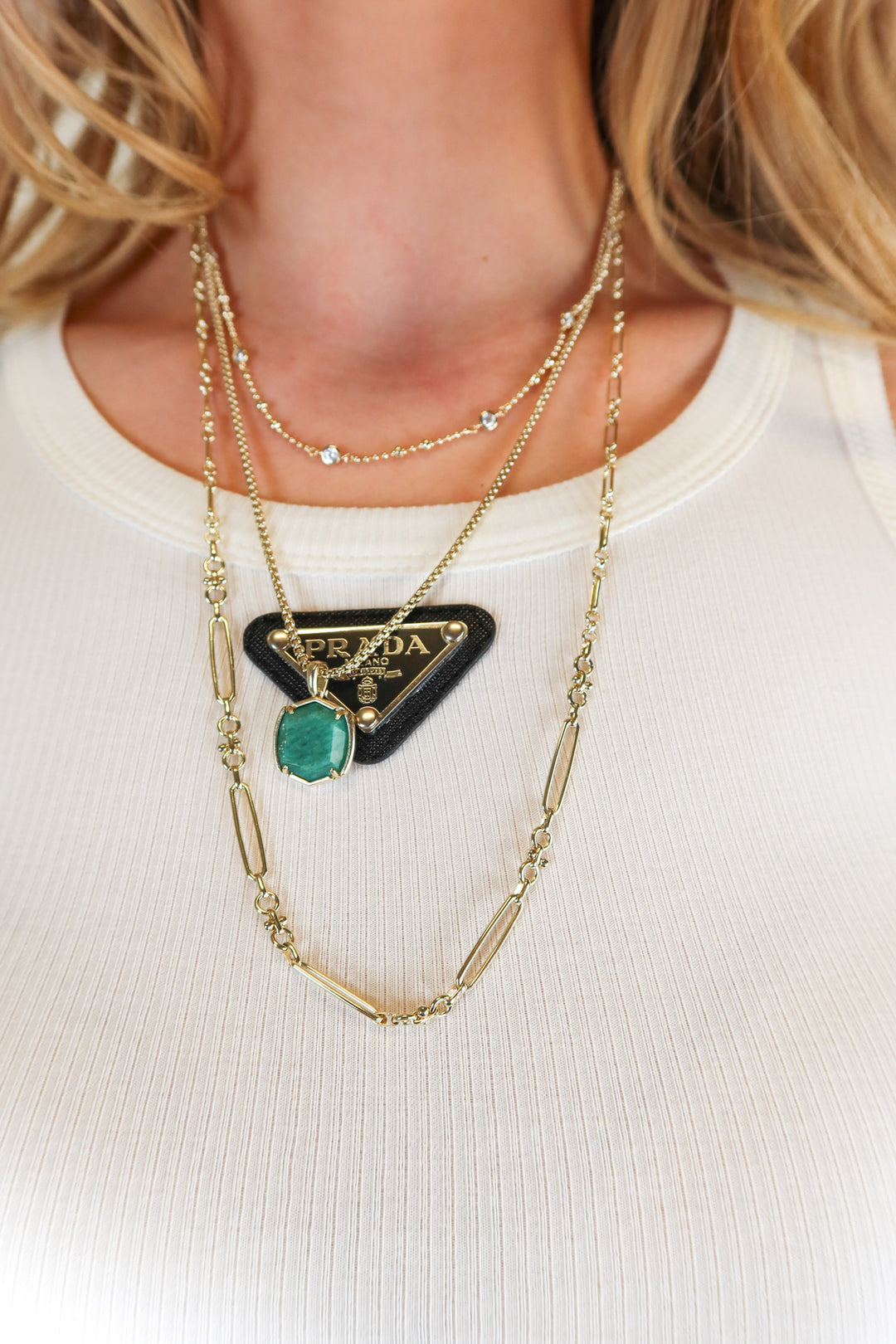 kendra scott gold layered necklace with green pendant
