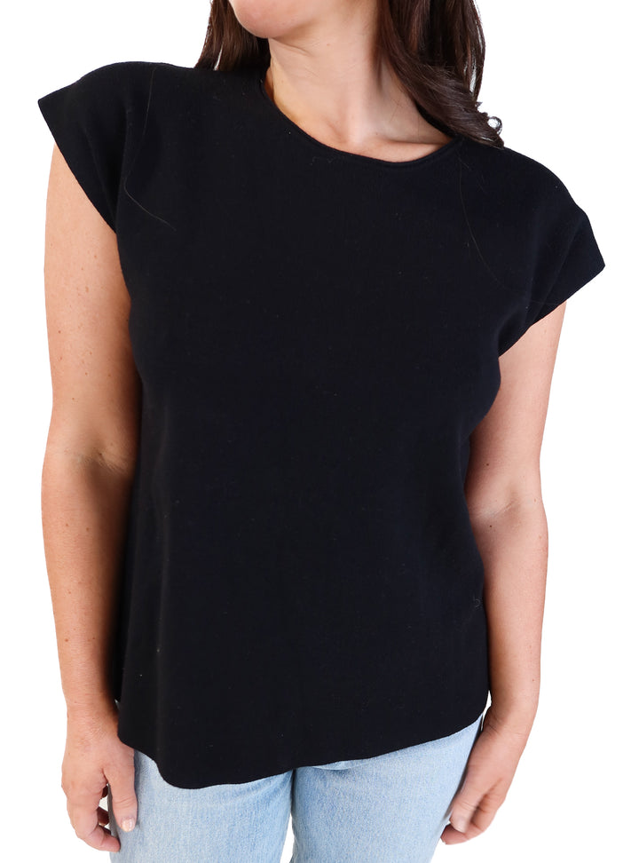 black sleeveless oversized knit top (s)