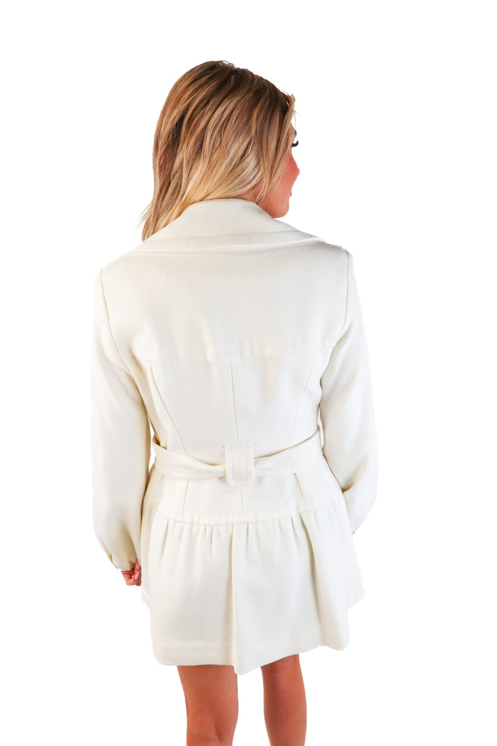 Jessica Simpson white coat (xs)