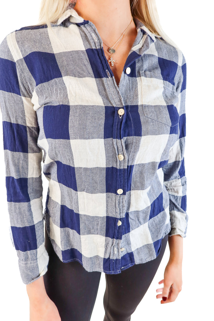 J.crew blue flannel button up (00)