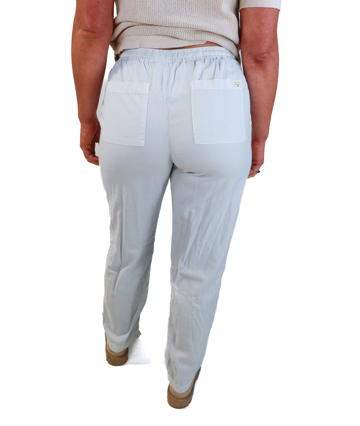 Billabong light blue cargo pants (L)