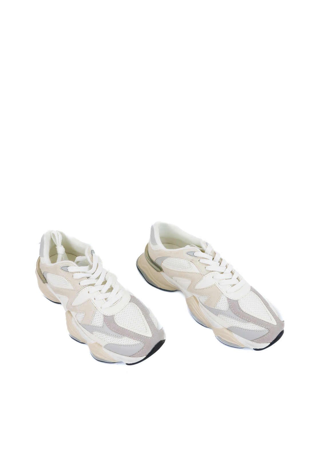 steve madden white neutral sebi sneakers (9.5; retail $110)