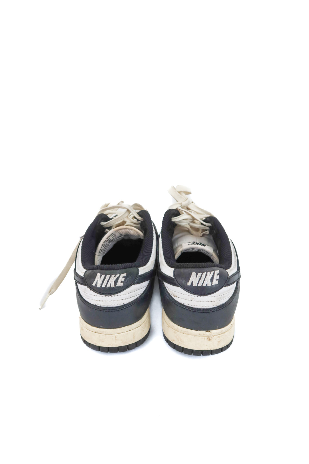 nike black panda low dunk sneakers (9.5; retail $120)