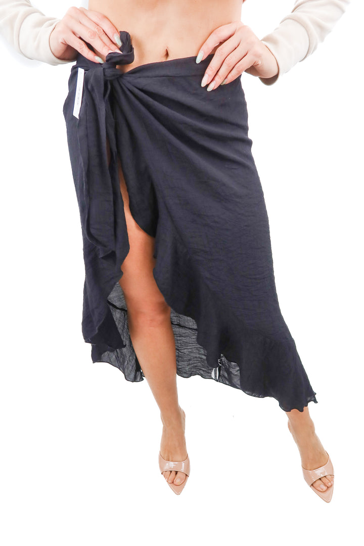Cupshe black sarong swim skirt (OS)