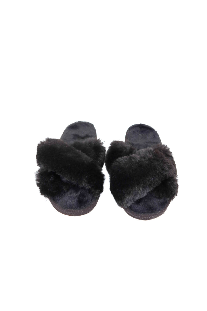 black fur slippers (8)