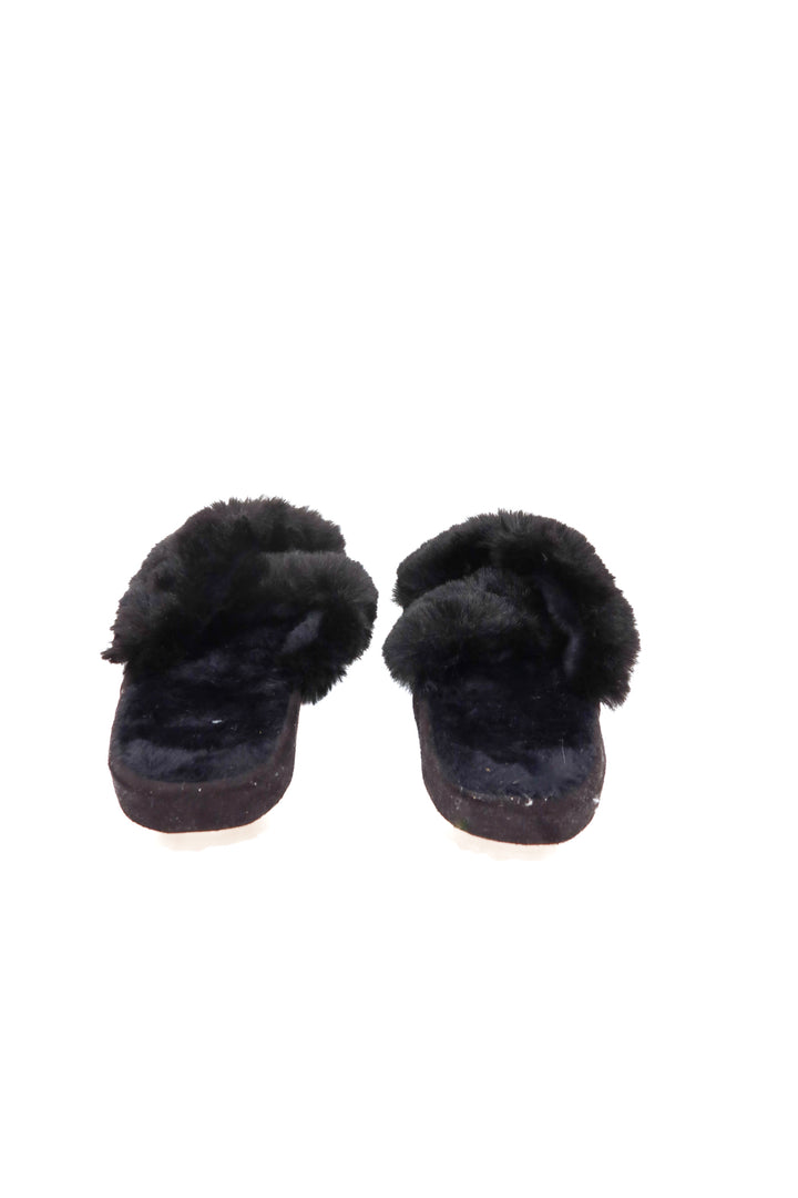 black fur slippers (8)