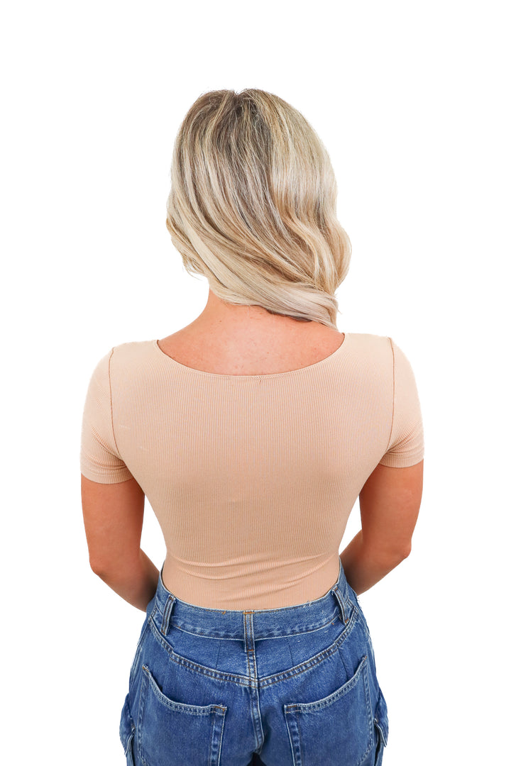 kittenish brown short sleeve bodysuit NWOT (s; retail $40)