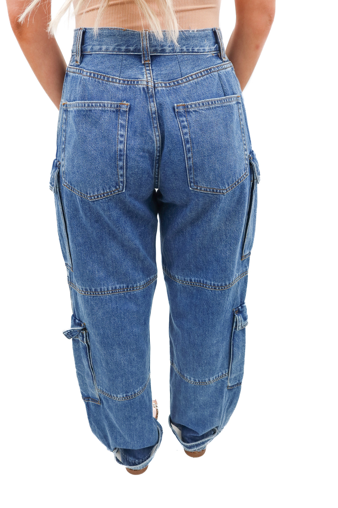 grlfrnd medium wash cargo jeans (27; retail $220)