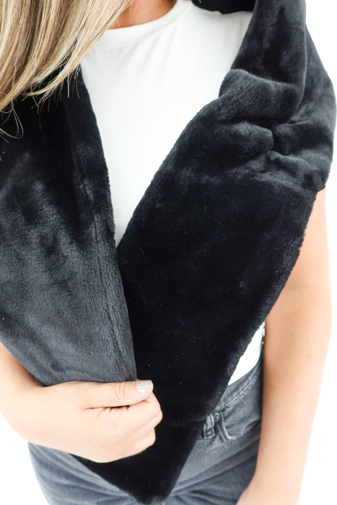 Sprigs Faux fur scarf with zipper NWT